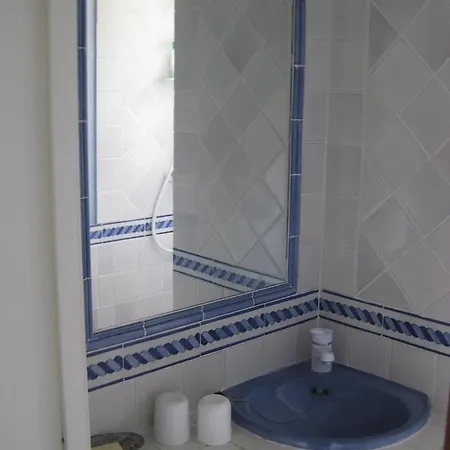 Bonne Terrasse Maison Pieds Dans L'eau *